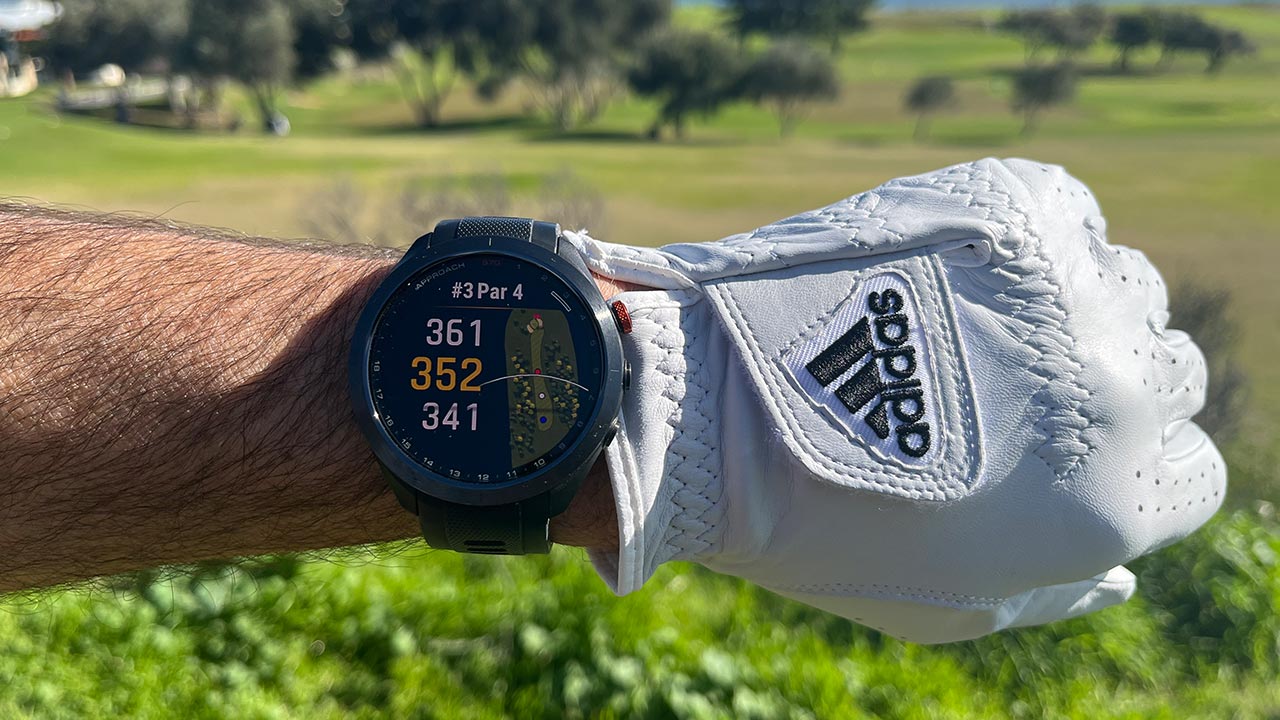 Garmin Approach S70 Golf Watch - Golf Course Map View