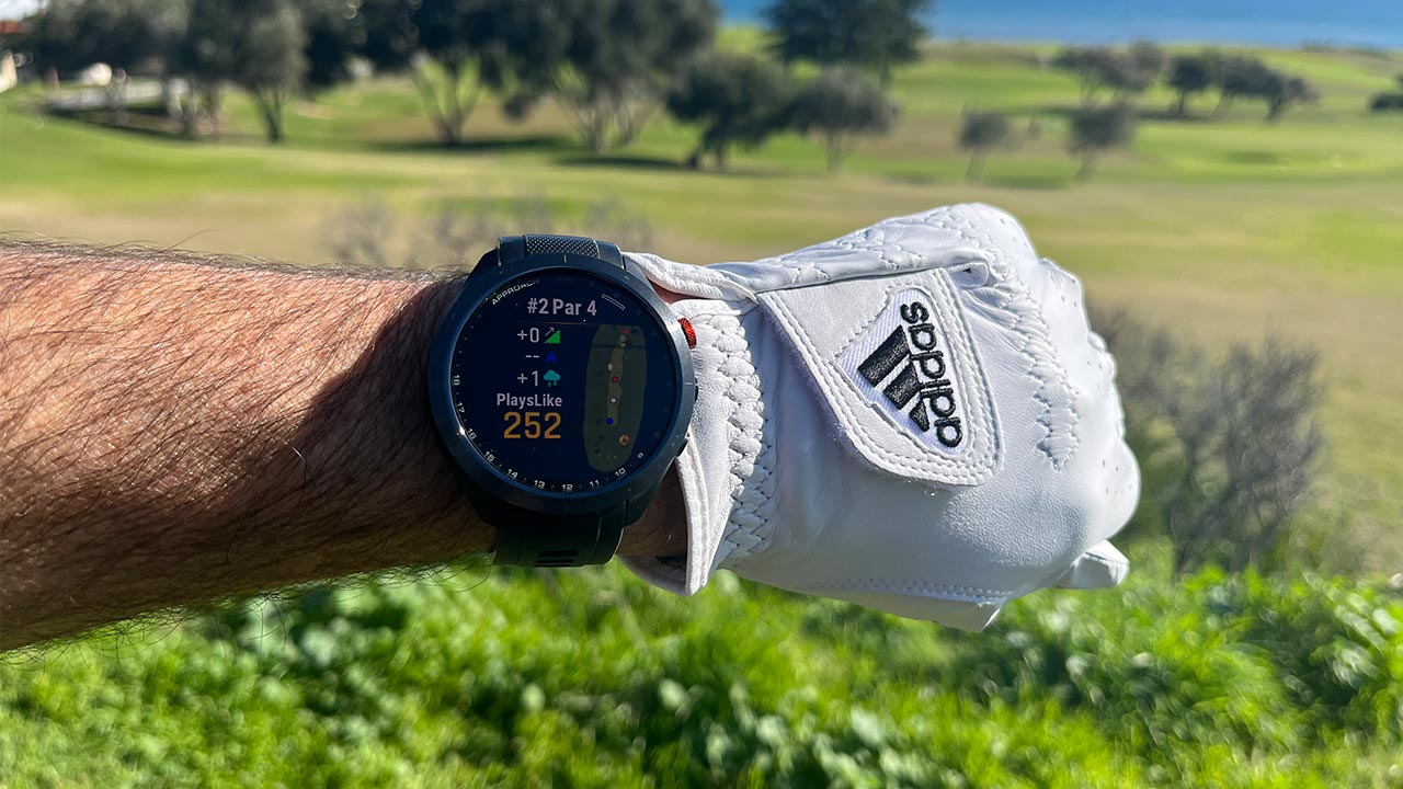 Garmin Approach S70 Golf Watch - Plays Like Distance
