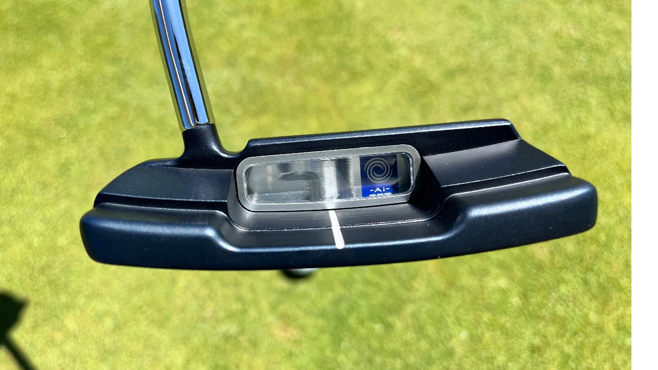 The Ai window on Odyssey's Ai-One Double wide blade putter